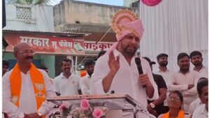 खालच्या पातळीची टीका करणाऱ्यांना त्यांचे अनुभव विचारा-मा.खा.डॉ. विखे यांचा खोचक टोला;अशोकनगर फाटा ते अशोकनगर रस्त्याच्या कामाचे भुमीपूजन