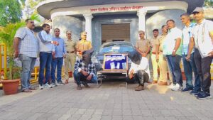 ३ गावठी पिस्टलसह ४ जणांना पोलिसांनी केले जेरबंद; ७ लाख ३० हजारांचा मुद्देमाल हस्तगत;अपर पोलीस अधीक्षक कार्यालय व शहर पोलीसांची दमदार कामगिरी