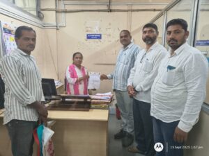 शालेय कामकाजासाठी पालकांचे बँक खाते ग्राह्य धरा;छावाची जिल्हा शिक्षणाधिकाऱ्यांकडे मागणी