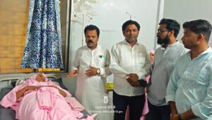 श्रीरामपूर बस आगारात स्लॅबचा तुकडा कोसळून महिला गंभीर जखमी;एस.टी.महामंडळाचे दुर्लक्ष