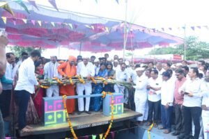 आपला कारखाना तो आपलाच कारखाना-महंत रामगिरी महाराज;’अशोक’च्या ६९ व्या ऊस गळीत हंगामाचा शुभारंभ