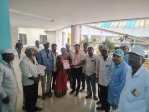 पीडित शेतकऱ्यांना शेत शिव पाणंद रस्ते खुले करून द्या;शेतकरी संघटना स्वतंत्र भारत पक्षाची तहसीलदारांकडे मागणी