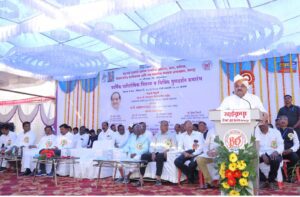 कोचिंग क्लासला विद्यार्थी जाणे हे शिक्षण संस्थांचे अपयश-पालकमंत्री विखे पाटील