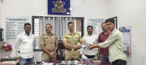 श्रीरामपूर पोलीसांकडून 27 मोबाईल मूळ मालकांना परत