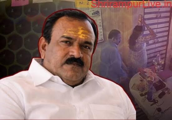 भोंदू अशोक खरातचा पाय आणखी खोलात; श्रीरामपूरात खरातसह दोघांवर गुन्हा दाखल